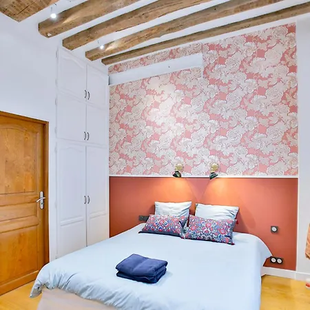 Marais 4 Bedrooms New Appartamento Parigi