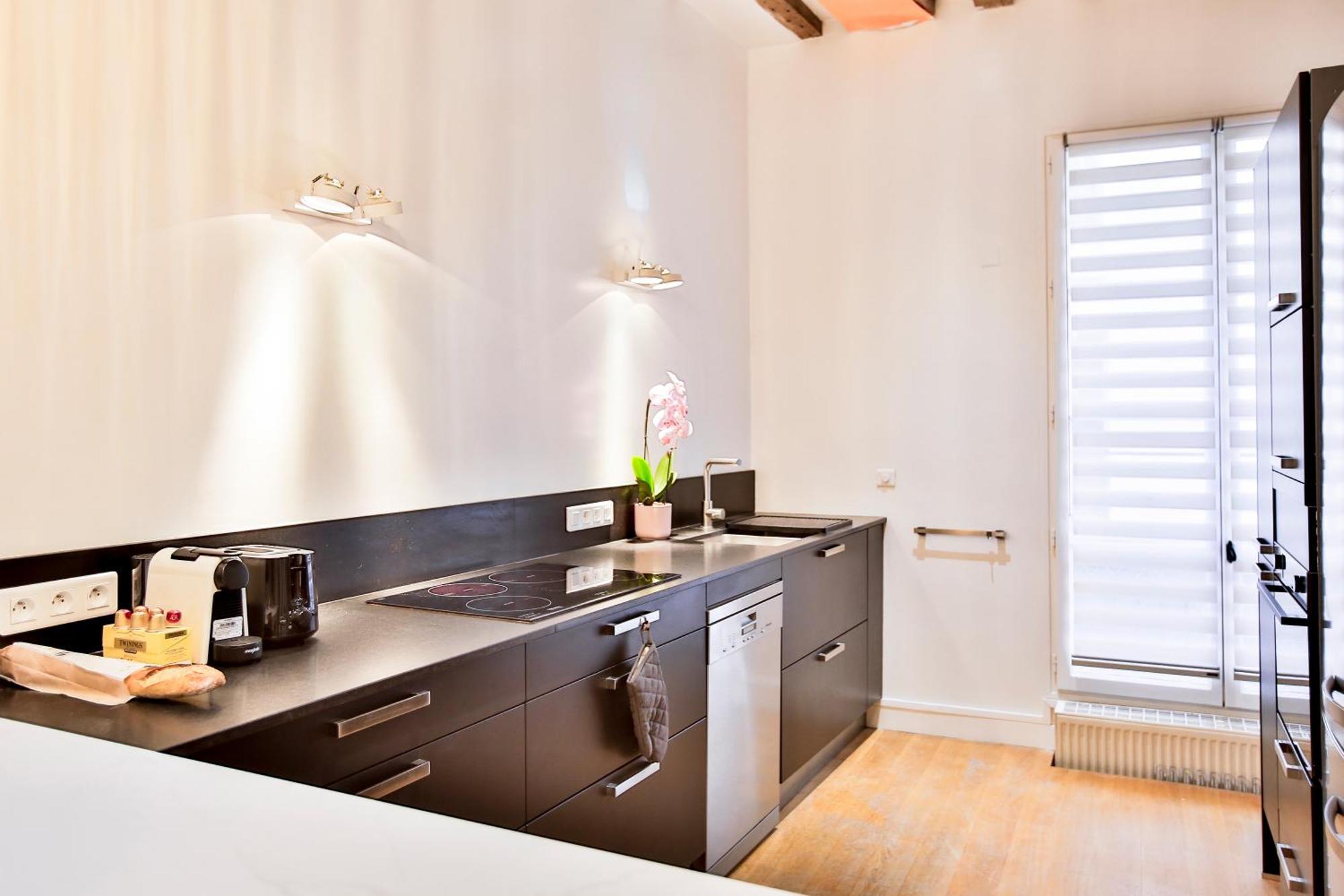 Marais 4 Bedrooms New Appartamento Parigi
