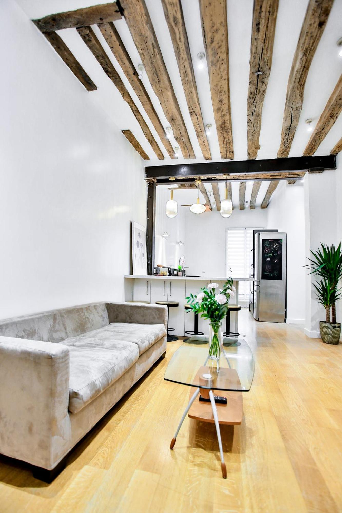 Marais 4 Bedrooms New Appartamento