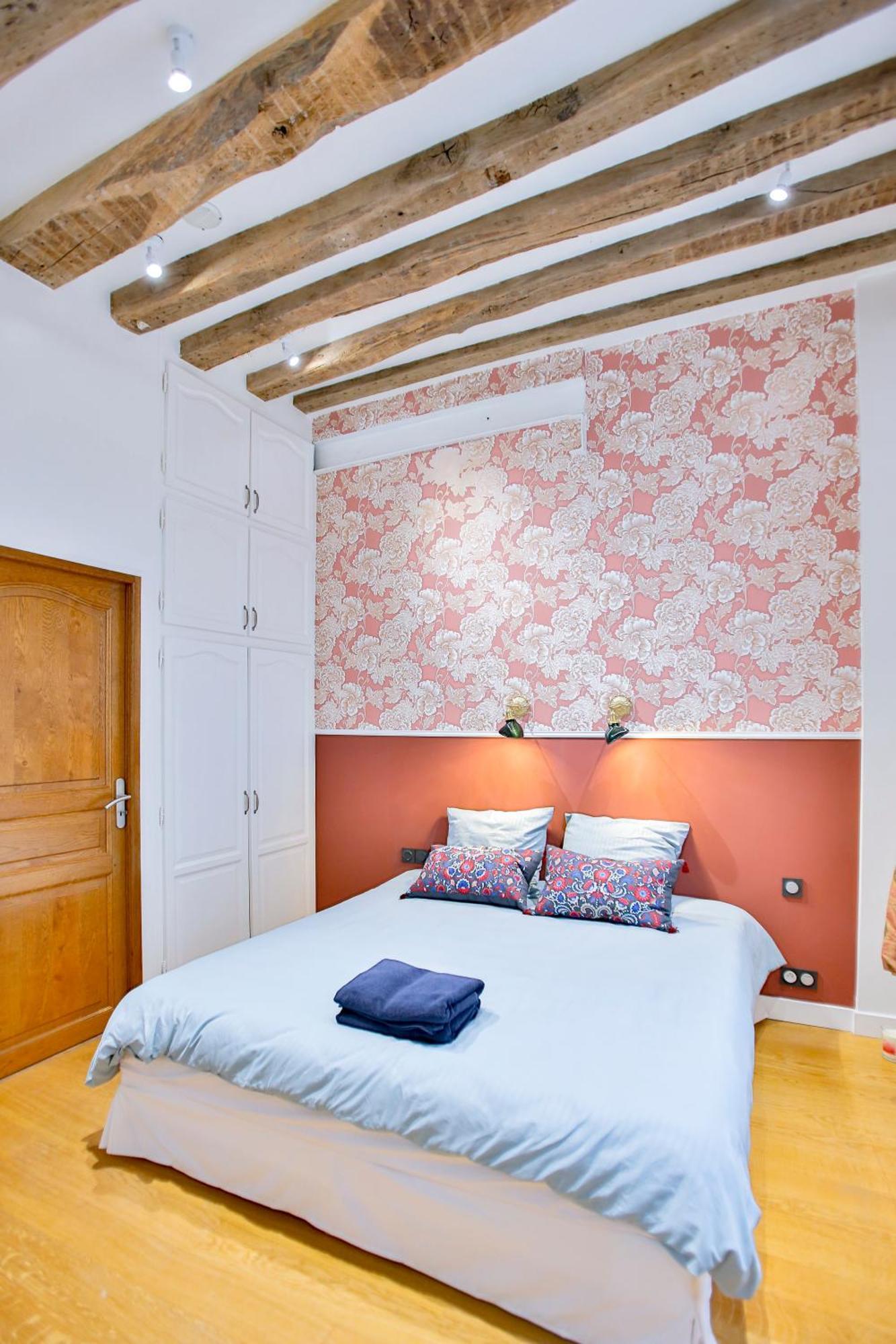 Marais 4 Bedrooms New Appartamento Parigi