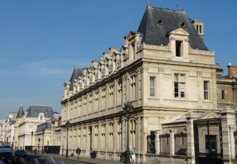 Marais 4 Bedrooms New Parigi